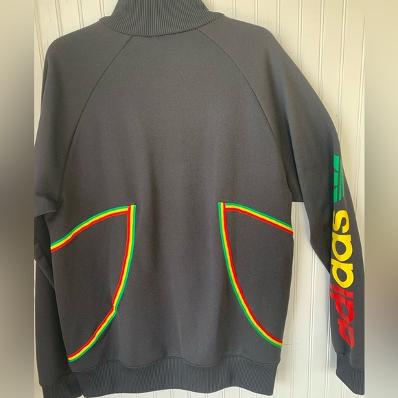 Adidas Vintage (NWT) (L) Collared, Zippered Jacket w/Colorful Logo on sleeve too - Picture 6 of 7